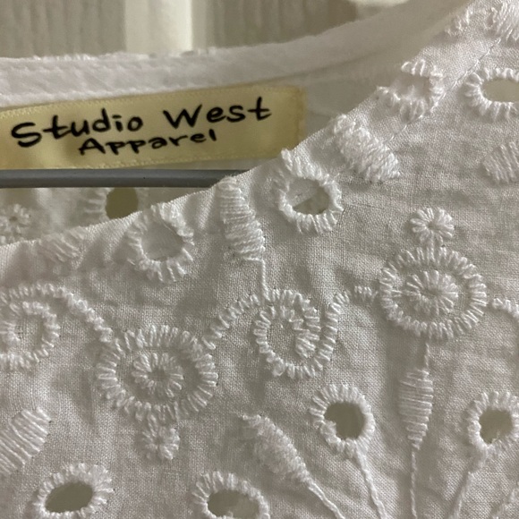 Top - Picture 3 of 4